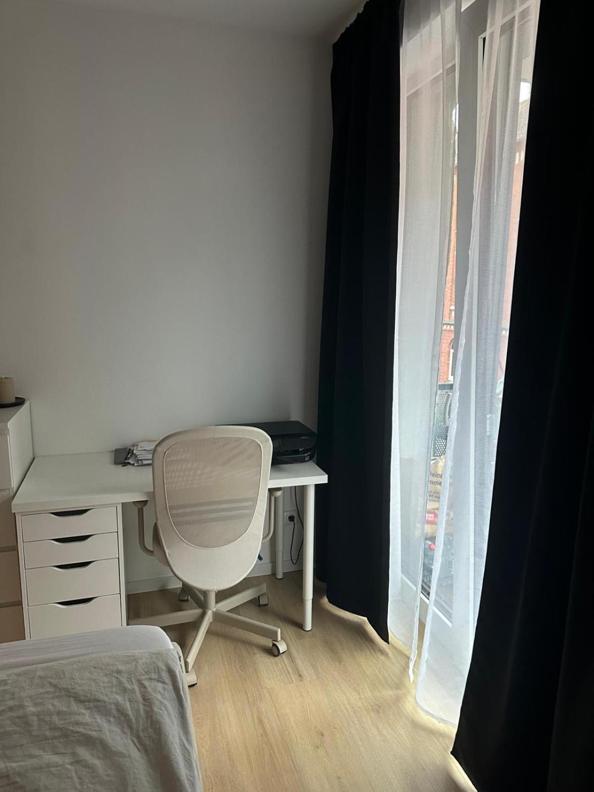 Neubauwohnung 5 Minuten Zur Messe Apartment