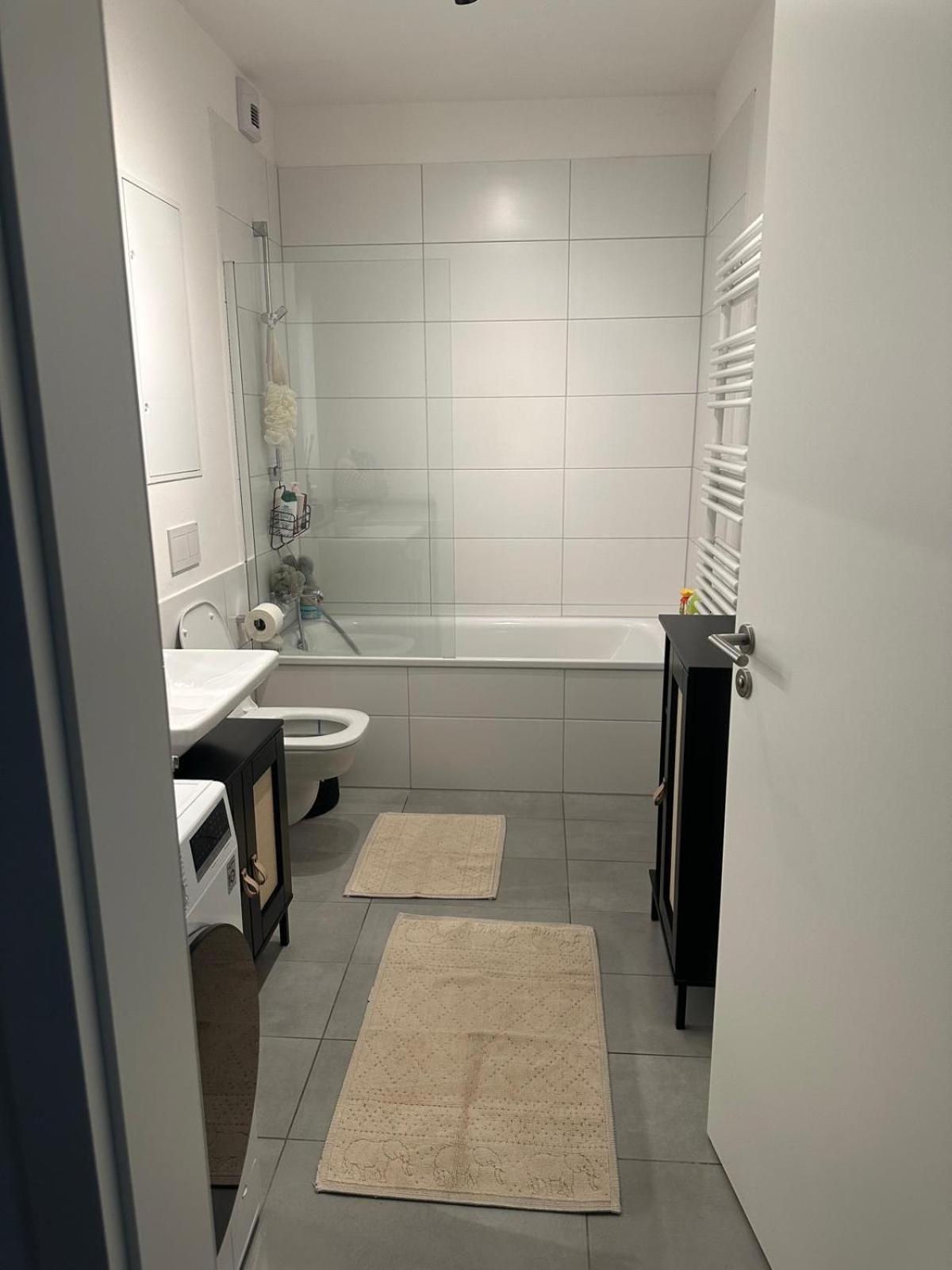 Neubauwohnung 5 Minuten Zur Messe *